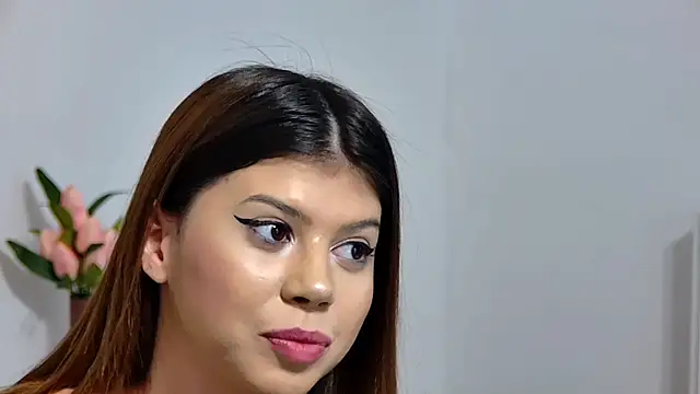 Snapshot of Sierra_Halle chatting on March 20, 2:40 am Sierra Halle online show from March 20, 2:40 am