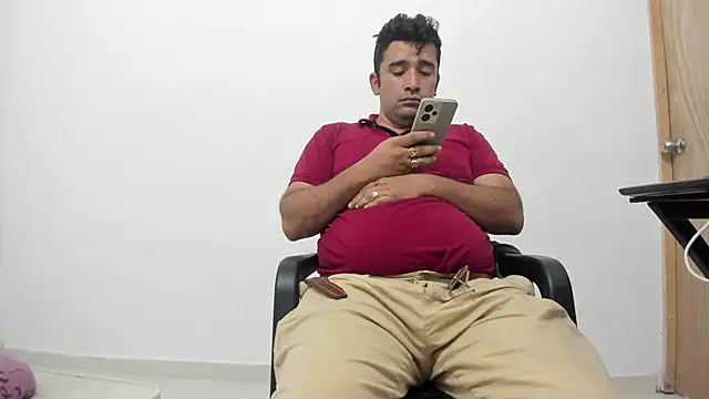 Snapshot of isearchcompany chatting on November 27, 4:07 pm isearchcompany online show from November 27, 4:07 pm