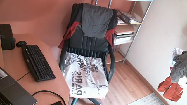 Snapshot of olibrius71 chatting on November 13, 12:42 pm olibrius71 online show from November 13, 12:42 pm