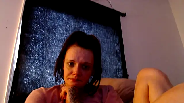 Snapshot of ChaosBrat chatting on March 22, 1:34 pm ChaosBrat online show from March 22, 1:34 pm