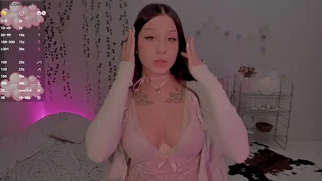 Snapshot of Mary_tiim chatting on November 23, 3:22 pm Mary tiim online show from November 23, 3:22 pm