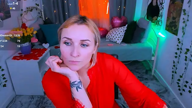 Snapshot of Karinella_x chatting on February 15, 12:37 am Karinella x online show from February 15, 12:37 am