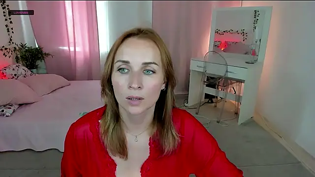 Karinella x online show from July 3, 12:00 pm