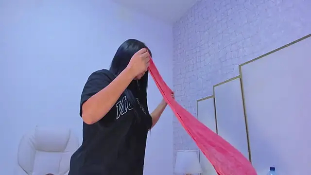 paola rodriguez online show from December 2, 11:34 am