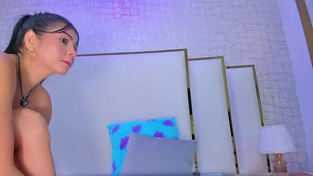 paola rodriguez online show from March 19, 9:53 am