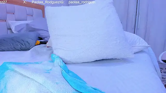 paola rodriguez online show from March 13, 1:43 am