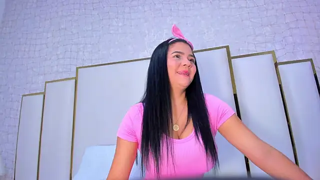 paola rodriguez online show from September 11, 11:43 am