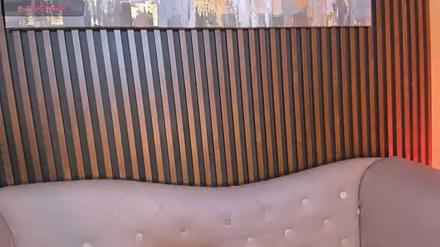 Snapshot of LauraAristizabal chatting on September 12, 12:49 pm LauraAristizabal online show from September 12, 12:49 pm