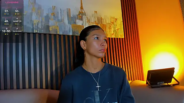 LauraAristizabal online show from March 5, 12:35 pm