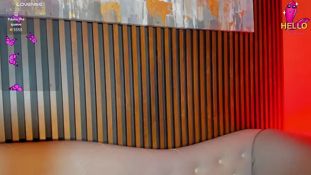 LauraAristizabal online show from December 22, 12:49 pm