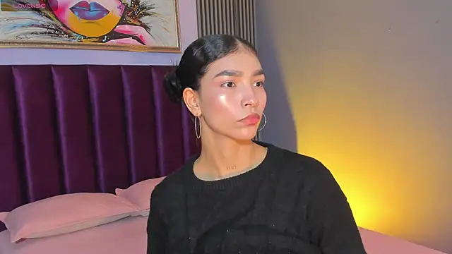 LauraAristizabal online show from May 15, 11:41 am