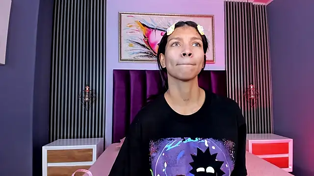 Snapshot of LauraAristizabal chatting on March 12, 12:47 pm LauraAristizabal online show from March 12, 12:47 pm