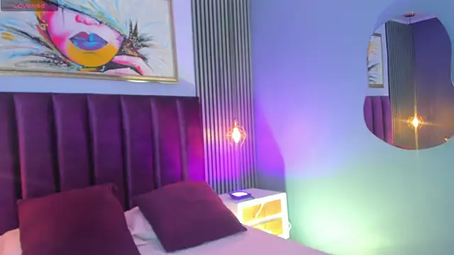 Snapshot of LauraAristizabal chatting on October 30, 12:36 pm LauraAristizabal online show from October 30, 12:36 pm