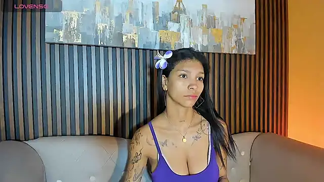 Snapshot of LauraAristizabal chatting on September 30, 12:22 pm LauraAristizabal online show from September 30, 12:22 pm