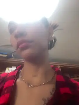 LauraAristizabal online show from April 18, 12:29 pm