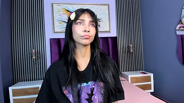 Snapshot of LauraAristizabal chatting on March 12, 4:13 pm LauraAristizabal online show from March 12, 4:13 pm