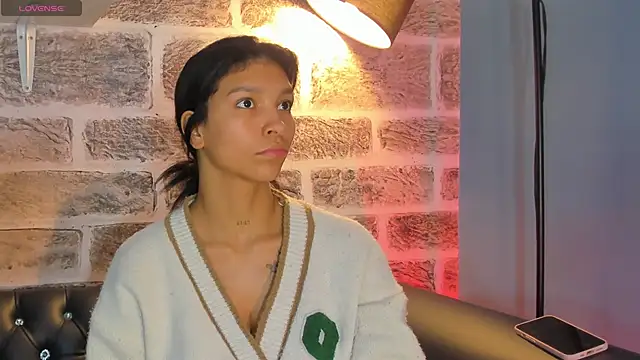 Snapshot of LauraAristizabal chatting on October 12, 12:39 pm LauraAristizabal online show from October 12, 12:39 pm