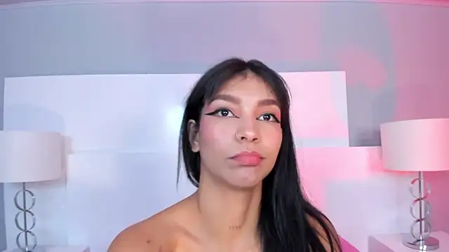 Snapshot of LauraAristizabal chatting on March 15, 3:48 pm LauraAristizabal online show from March 15, 3:48 pm