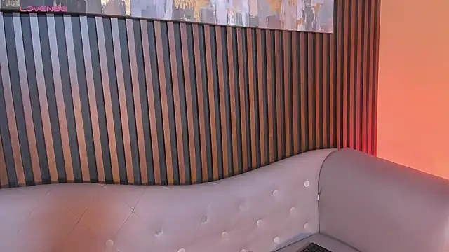 Snapshot of LauraAristizabal chatting on September 13, 11:43 am LauraAristizabal online show from September 13, 11:43 am