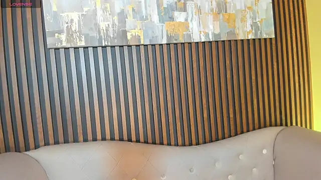 Snapshot of LauraAristizabal chatting on October 18, 12:40 pm LauraAristizabal online show from October 18, 12:40 pm