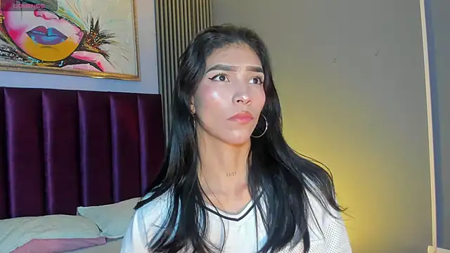 LauraAristizabal online show from May 30, 12:00 pm