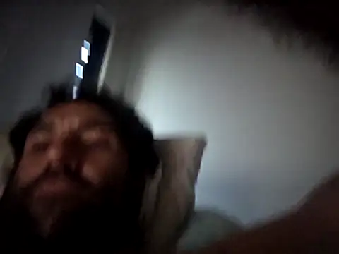 Snapshot of crazyslapper chatting on April 6, 7:42 am crazyslapper online show from April 6, 7:42 am