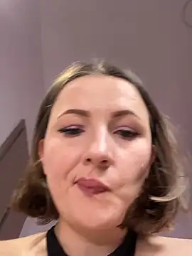 MaryJay  online show from March 12, 7:40 pm