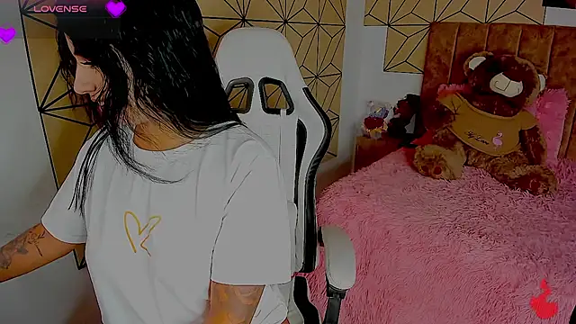 vane lopez  online show from April 20, 6:53 pm