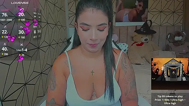 vane lopez  online show from October 18, 5:26 pm