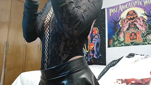 MINI Petite online show from January 9, 9:22 pm