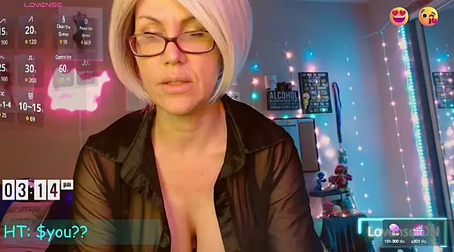 Snapshot of EmmaIsHere chatting on March 16, 9:16 pm EmmaIsHere online show from March 16, 9:16 pm