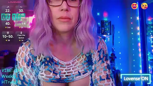 EmmaIsHere online show from January 13, 2:10 pm