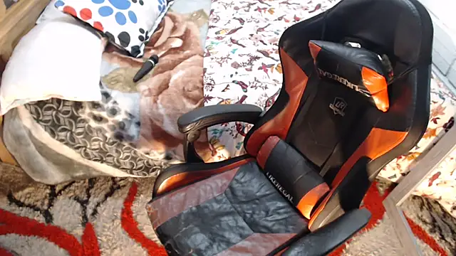 sexyjustin202 online show from December 19, 9:50 pm