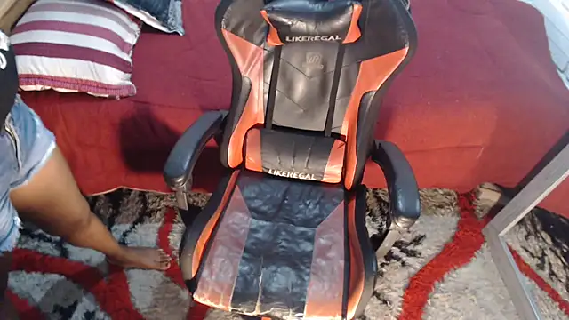 sexyjustin202 online show from January 8, 12:38 am