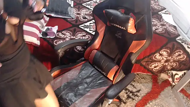 sexyjustin202 online show from February 11, 12:54 am