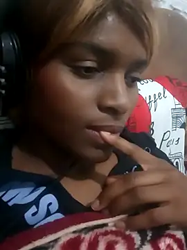 Snapshot of sexyjustin202 chatting on February 23, 6:28 am sexyjustin202 online show from February 23, 6:28 am