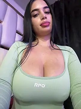 perla kem  online show from February 5, 2:51 am