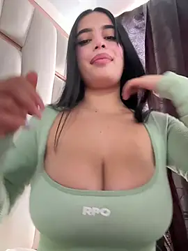 perla kem  online show from February 5, 4:47 pm