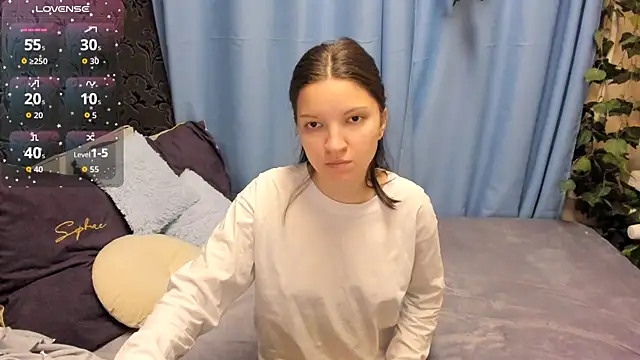 MelaniGrand online show from November 21, 9:30 am