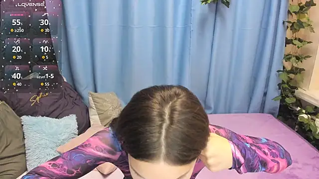 MelaniGrand online show from October 22, 9:31 am