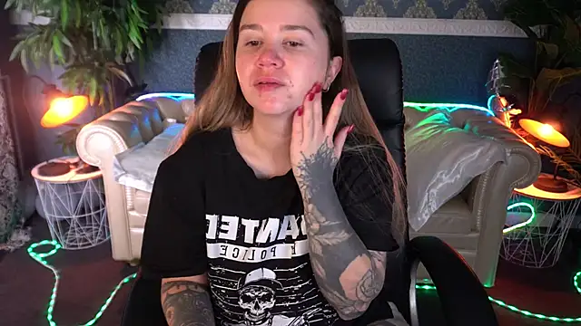 AmellyMilly online show from March 1, 8:09 pm