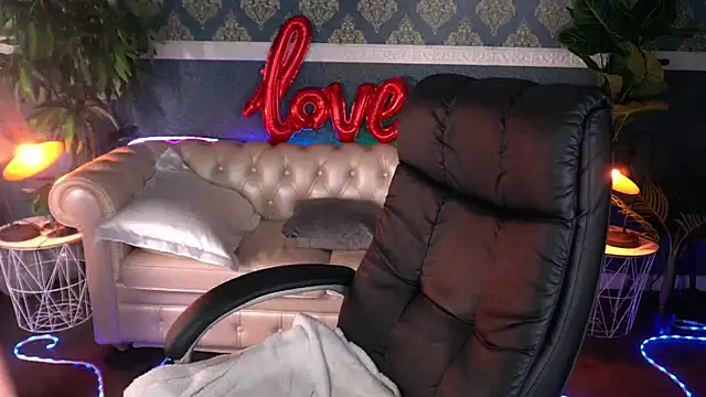 AmellyMilly online show from February 25, 7:58 pm