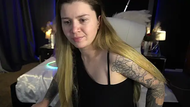 AmellyMilly online show from January 17, 1:37 pm