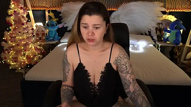 AmellyMilly online show from January 10, 1:39 pm