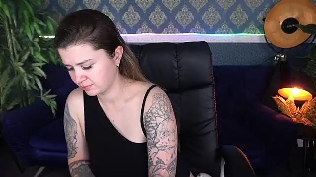 AmellyMilly online show from November 30, 8:09 pm