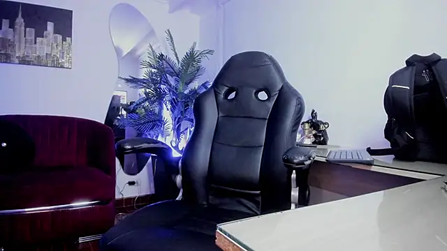 Meghan320 online show from November 6, 11:36 am