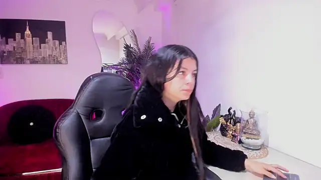 Snapshot of Meghan320 chatting on February 24, 11:44 am Meghan320 online show from February 24, 11:44 am