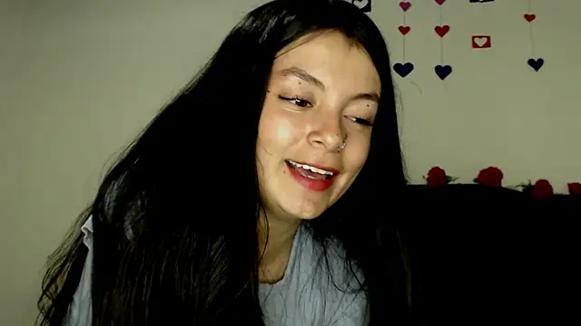 Snapshot of Meghan320 chatting on February 22, 3:56 am Meghan320 online show from February 22, 3:56 am