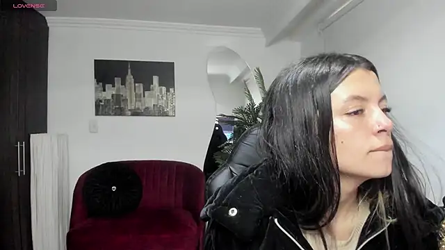 Snapshot of Meghan320 chatting on October 3, 11:34 am Meghan320 online show from October 3, 11:34 am