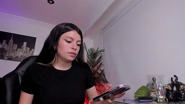 Meghan320 online show from April 16, 9:39 pm